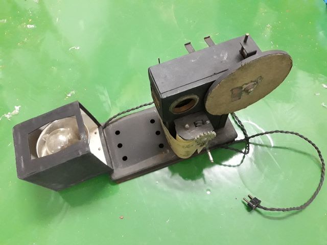 Linterna de cine NIC