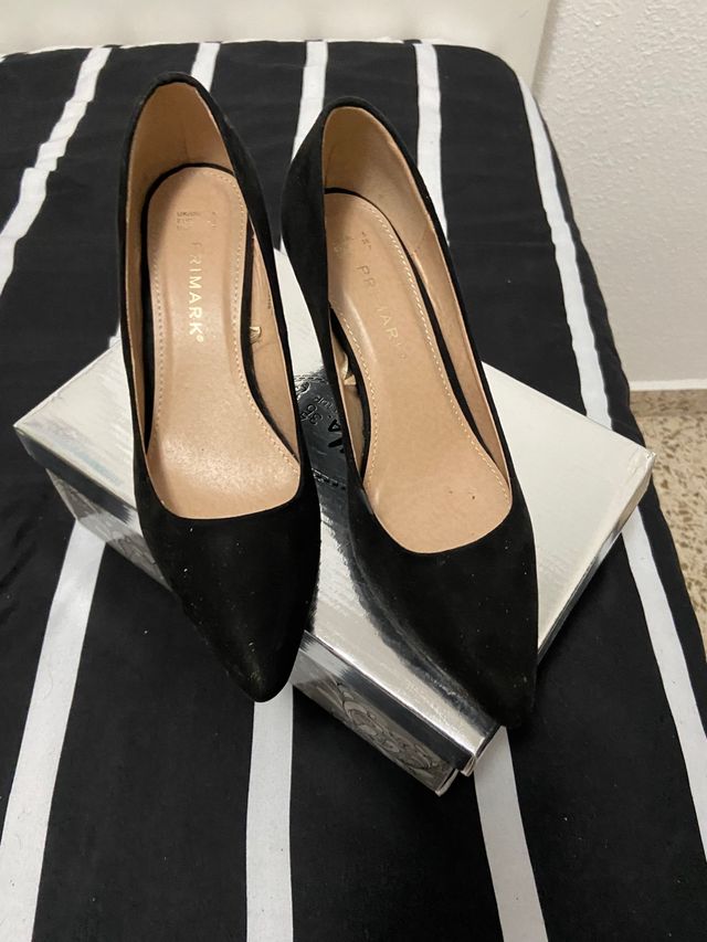 Zapato de pico negro primark