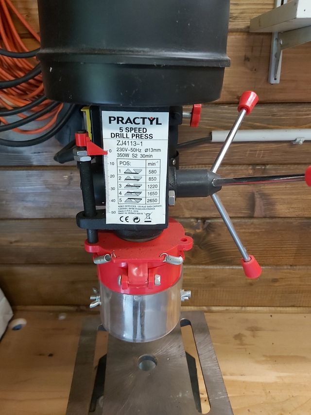 trapano a colonna e Pistoia per verniciare