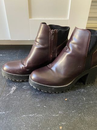 Botines Zara con cremallera de segunda mano en WALLAPOP