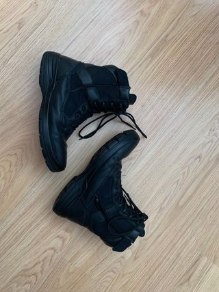 Botas Tácticas Magnum Wolf 8.0 Double Zip T.45,5 de segunda mano por 59 EUR  en Pamplona en WALLAPOP