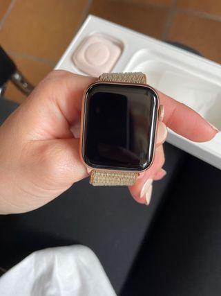 Apple watch 4 segunda mano en Alicante en WALLAPOP