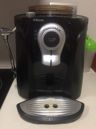 Cafetera Saeco Odea go de segunda mano por 50 EUR en Terrassa en WALLAPOP