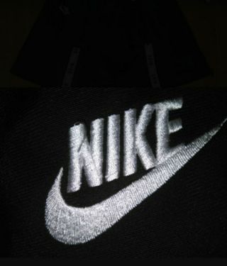 Sudadera Nike original de segunda mano por 10 EUR en Jerez de la Frontera  en WALLAPOP