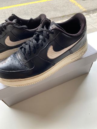 Nike Air Force Negras - AirBambas