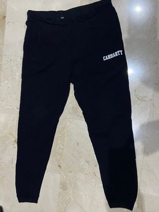 Pantalón chandal CARHARTT de segunda mano por 25 EUR en Cáceres en WALLAPOP