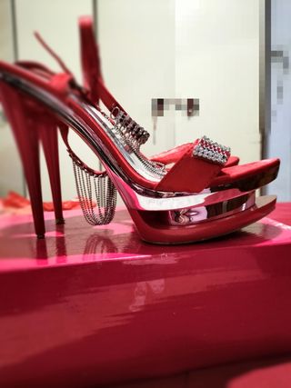 Sandalias de fiesta rojas de segunda mano en WALLAPOP