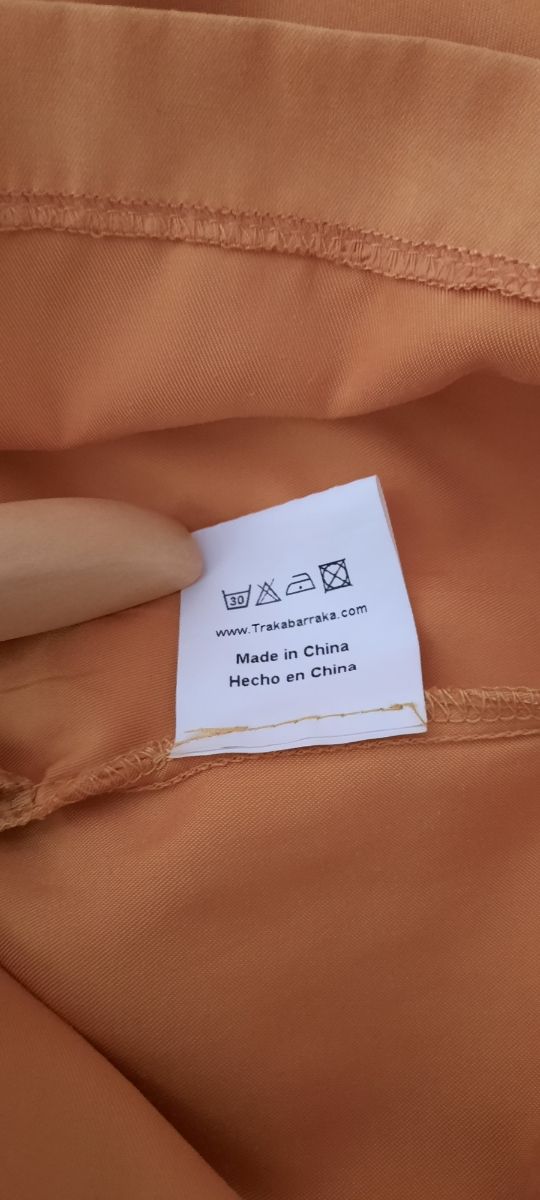 Mono mostaza. Trakabarraka. Talla XL