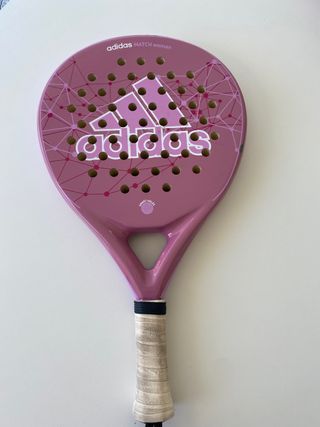 Pala de padel mujer Adidas de segunda mano por 15 EUR en Torremolinos en  WALLAPOP