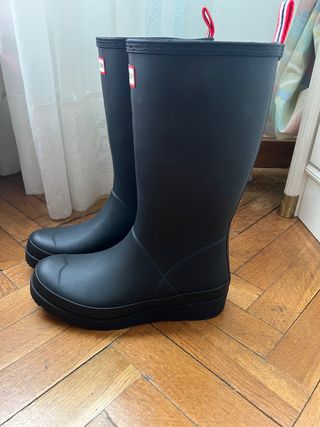 Botas Hunter Nuevas (talla 37) de segunda mano por 85 EUR en Madrid en  WALLAPOP