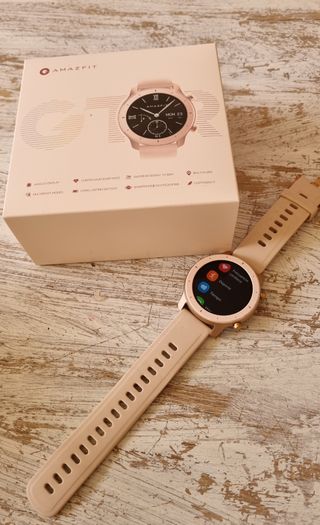 Amazfit Gtr 42m de segunda mano por 35 EUR en Aranjuez en WALLAPOP