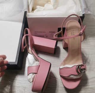 Chanclas Gucci de segunda mano en WALLAPOP