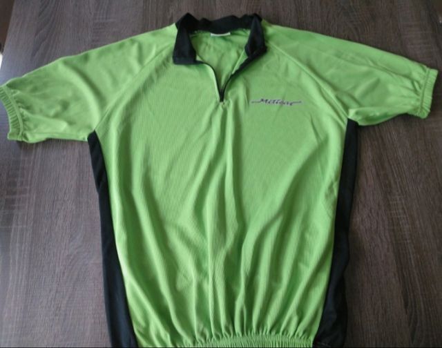 Maillot ciclismo color verde fosforito y negro. Ta