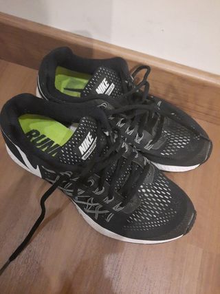 Zapatillas Nike Pegasus 32 de segunda mano en WALLAPOP