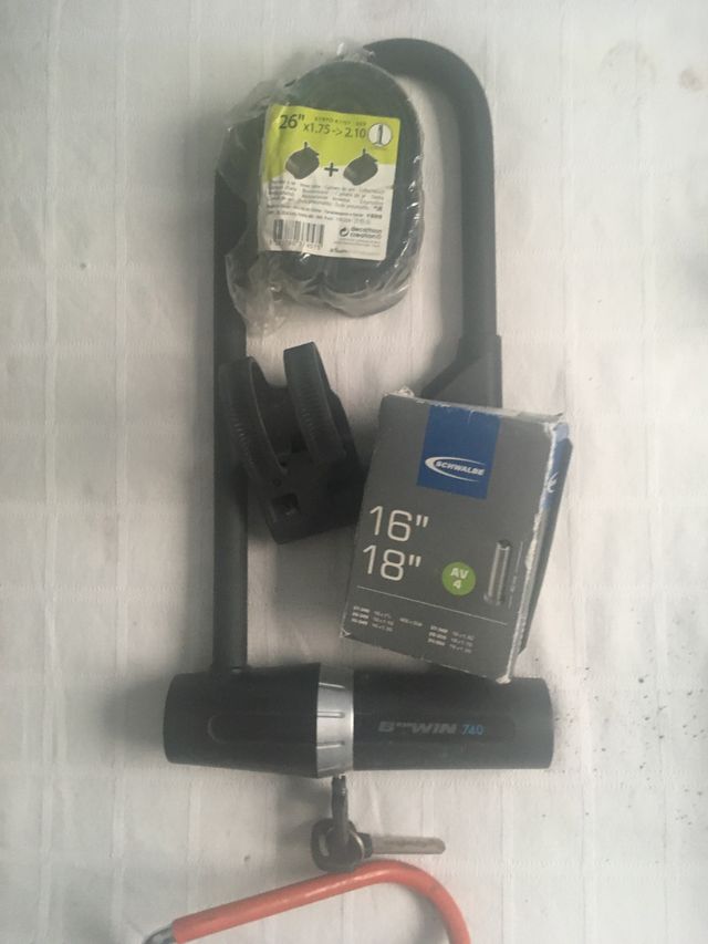 Candado, portabicicleta y más 