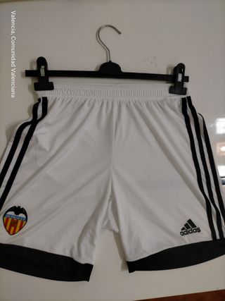 Pantalones Valencia CF de segunda mano por 9 EUR en Valencia en WALLAPOP