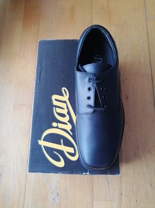 Zapato hombre talla 43 de segunda mano por 10 EUR en Tarragona en WALLAPOP