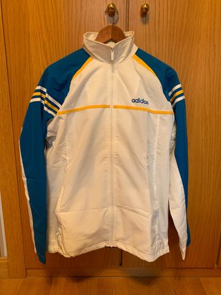 Chandal Adidas vintage de segunda mano en WALLAPOP