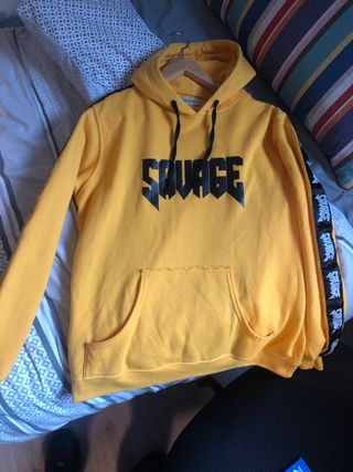Sudadera SAVAGE de segunda mano por 25 EUR en Tres Cantos en WALLAPOP
