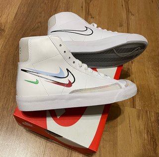 Nike Blazer MID 77 talla 36 nuevas completamente de segunda mano por 70 EUR  en Madrid en WALLAPOP