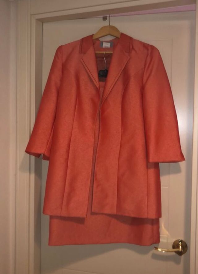 Traje de chaqueta con falda