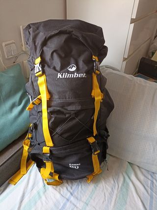 Mochila\\/s (2) montaña 80 litros Klimber de segunda mano por 100 EUR en  Sabadell en WALLAPOP