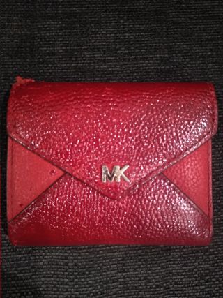 Monedero Michael Kors de segunda mano por 10 EUR en Barcelona en WALLAPOP