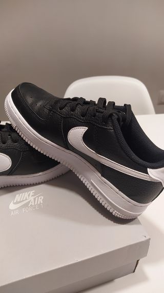 Nike Air force 1 talla 37\\'5. NUEVAS Y ORIGINALES de segunda mano por 50  EUR en Requena en WALLAPOP