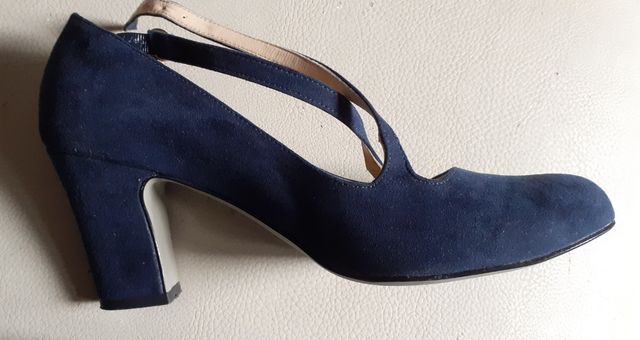 Scarpe décolleté n. 38 blu praticamente nuove