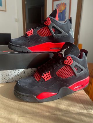 Air Jordan 4 Retro de segunda mano por 275 EUR en Barcelona en WALLAPOP