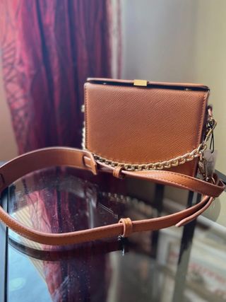 Bolso parfois a estrenar de segunda mano por 12 EUR en Badalona en WALLAPOP
