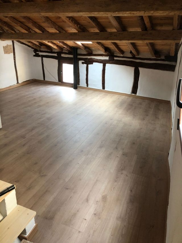 tarima ,rodapie y puertas