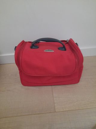 Neceser Samsonite de segunda mano por 22 EUR en Madrid en WALLAPOP