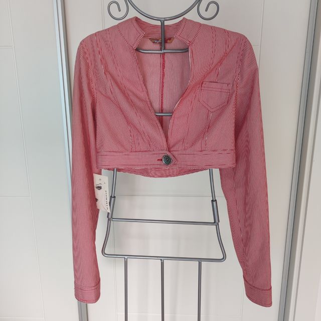 Chaqueta corta, bolero, rayas rojas