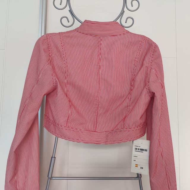 Chaqueta corta, bolero, rayas rojas