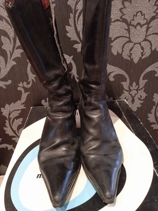 Botas camperas Mustang talla 39 de segunda mano por 15 EUR en Elexalde  Derio en WALLAPOP