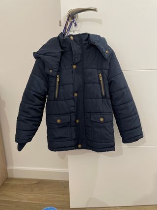 Plumífero mayoral de segunda mano por 30 EUR en La Huerta en WALLAPOP