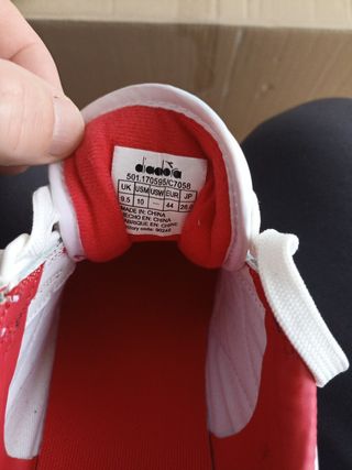 ZAPATILLAS DIADORA Talla 44 de segunda mano por 10 EUR en Toledo en WALLAPOP