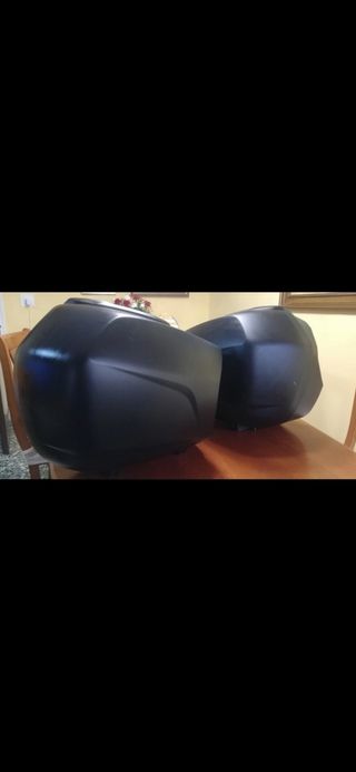 Maletas BMW F800r, f800gt, k1200 de segunda mano por 430 EUR en Los Torraos  en WALLAPOP