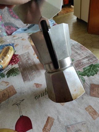 Cafetera italiana marca Zanzíbar años 90 de segunda mano por 4 EUR en  Puertollano en WALLAPOP