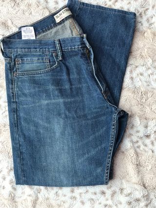 Pantalón Levis 514 W34 L30. Hombre Talla 44 de segunda mano por 15 EUR en  Madrid en WALLAPOP
