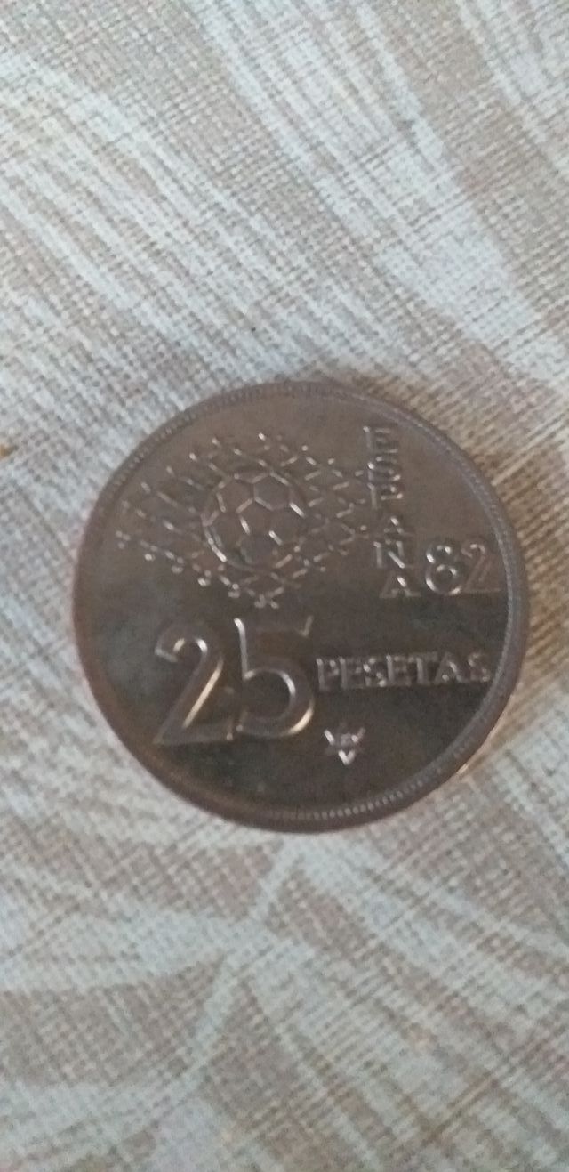 Vendo moneda 25 pesetas España del 82