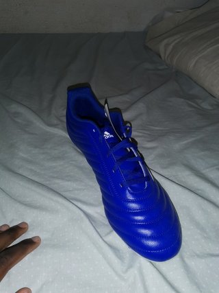 Zapatos Adidas con tacos de segunda mano por 55 EUR en Sevilla en WALLAPOP
