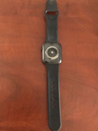 Apple watch serie 5 de segunda mano por 230 EUR en Dos Hermanas en WALLAPOP