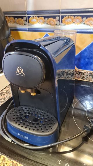 Cafetera nespresso lord de segunda mano por 12 EUR en Fuengirola en WALLAPOP