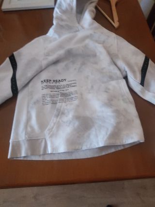 Sudadera Zara niño de segunda mano en Burgos en WALLAPOP