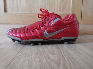 Nike total 90 shift de segunda mano por 60 EUR en O Burgo en WALLAPOP