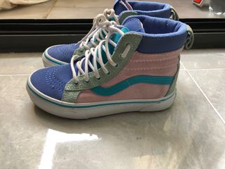 VANS SK8. Ultramarine skate rosas-azules. 31,5 de segunda mano por 30 EUR  en Melilla en WALLAPOP