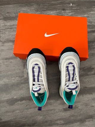 Zapatillas Nike Air Max 97 para chica de segunda mano por 45 EUR en Leganés  en WALLAPOP