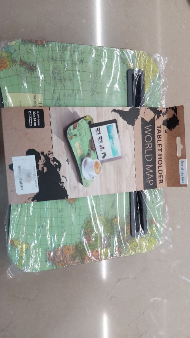 A estrenar, soporte para tablet mapa mundi